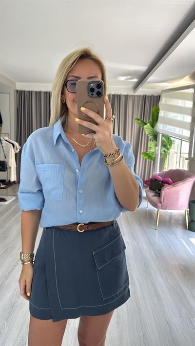 Sırt Düğme Detaylı Pamuklu Mavi Gömlek