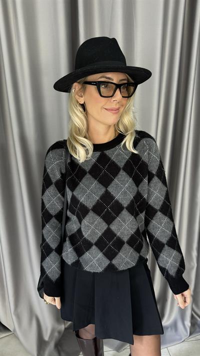 Siyah Gri Baklava Desen Triko Kazak