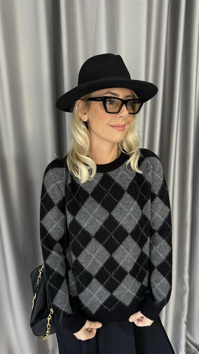 Siyah Gri Baklava Desen Triko Kazak