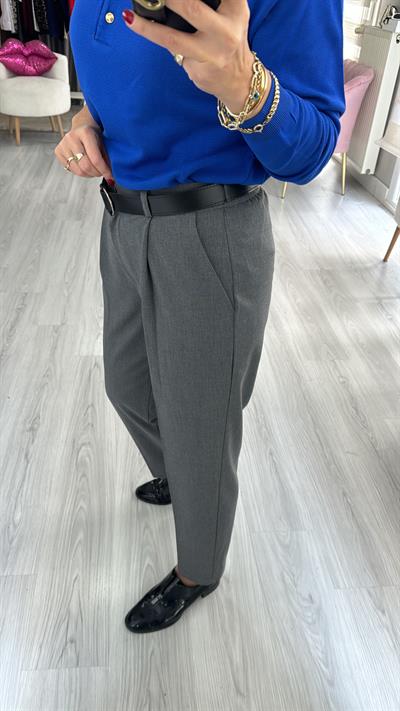 Siyah Kemerli Beli Lastikli Gri Pantolon