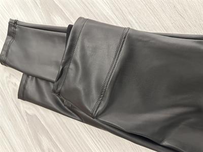 SİYAH MAT DERİ TAYT