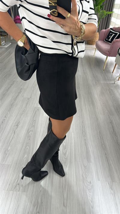 Siyah Süet Çan Etek