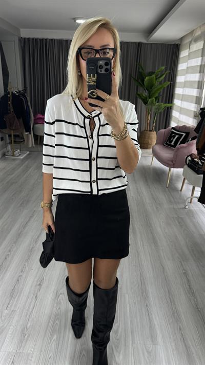 Siyah Süet Çan Etek