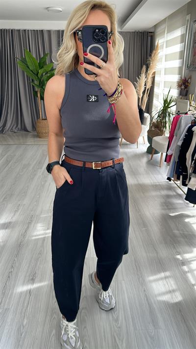 TABA KEMERLİ, LİKRALI GABARDİN KUMAŞ LACİVERT PANTOLON