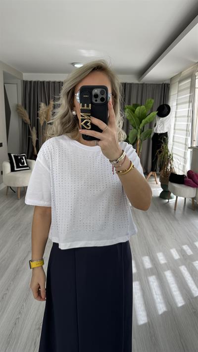 TAŞ BASKILI BEYAZ TİŞÖRT