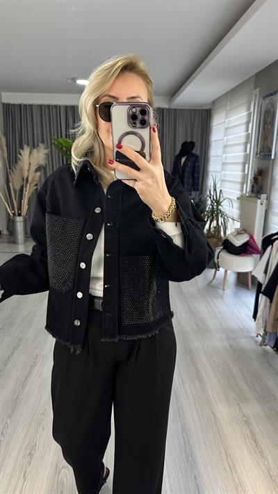 TAŞ DETAYLI SİYAH JEAN CEKET