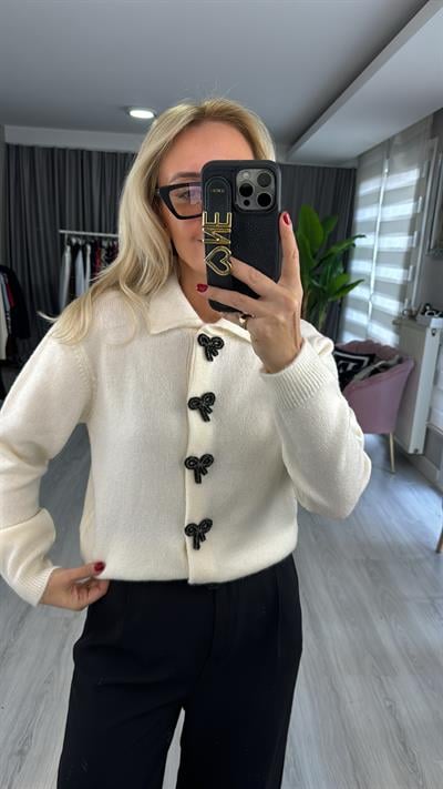 Taş Kurdele Detaylı Ekru Triko Hırka