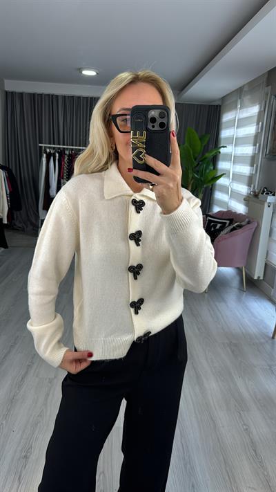 Taş Kurdele Detaylı Ekru Triko Hırka