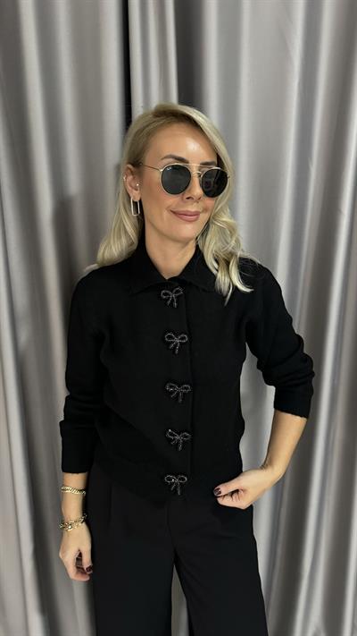 Taş Kurdele Detaylı Siyah Triko Hırka