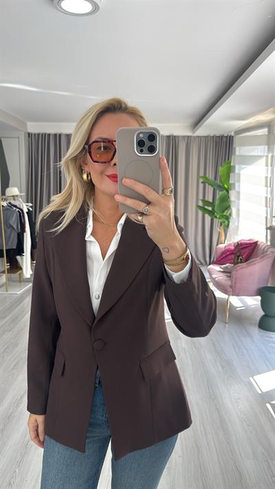 Tek Düğmeli Kapak Cepli Acı Kahve Ceket