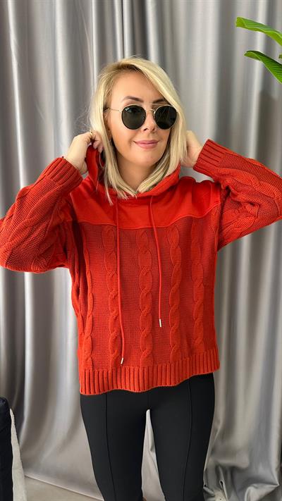 TRİKO DETAYLI KAPÜŞONLU NAR ÇİÇEĞİ SWEATSHİRT