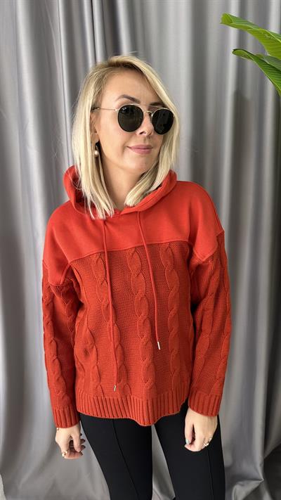 TRİKO DETAYLI KAPÜŞONLU NAR ÇİÇEĞİ SWEATSHİRT