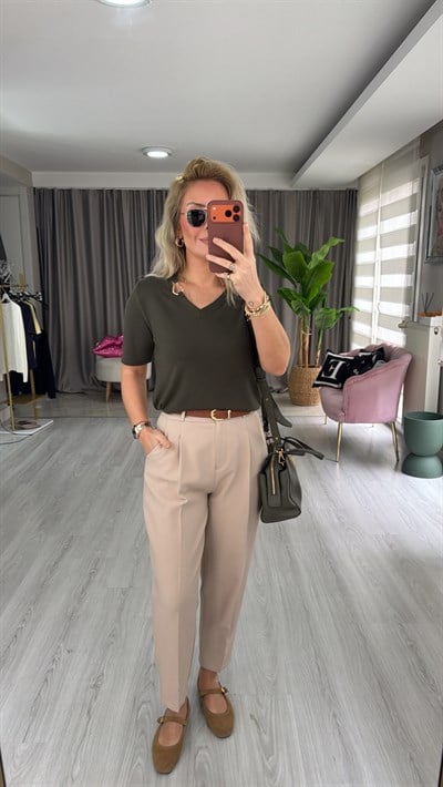 V Yaka Aksesuar Detaylı Haki İpek Dokulu Triko