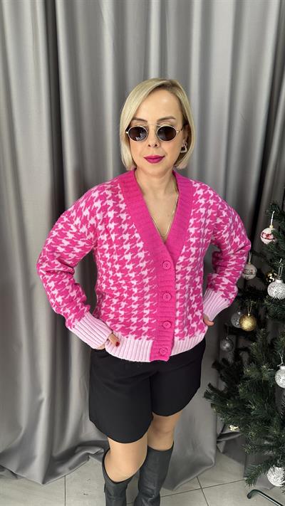 V YAKA JAKAR DESEN FUŞYA, PEMBE HIRKA