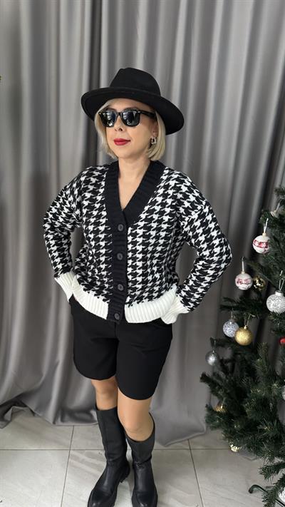 V YAKA JAKAR DESEN SİYAH,EKRU HIRKA