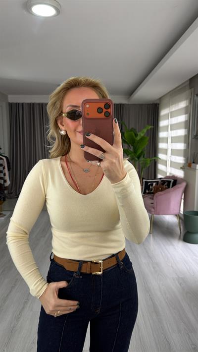 V Yaka Kaşmirli Açık Sarı Ultra Hafif Triko