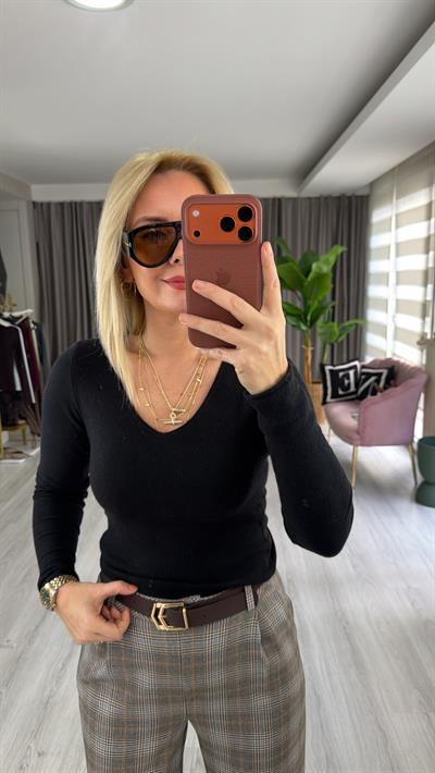 V Yaka Kaşmirli Siyah Ultra Hafif Triko