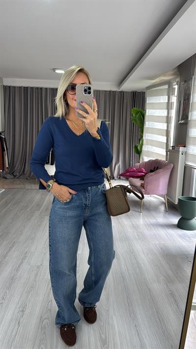 V Yaka Kolu Yırtmaçlı İndigo Dilvin Triko 