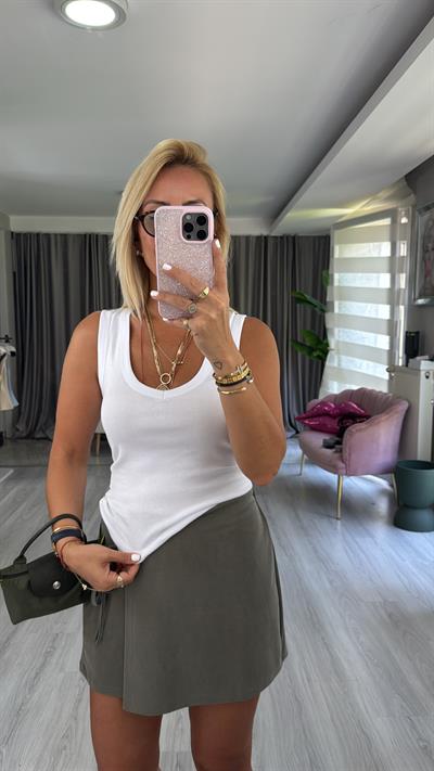 V Yaka Pamuklu Beyaz Atlet Bluz