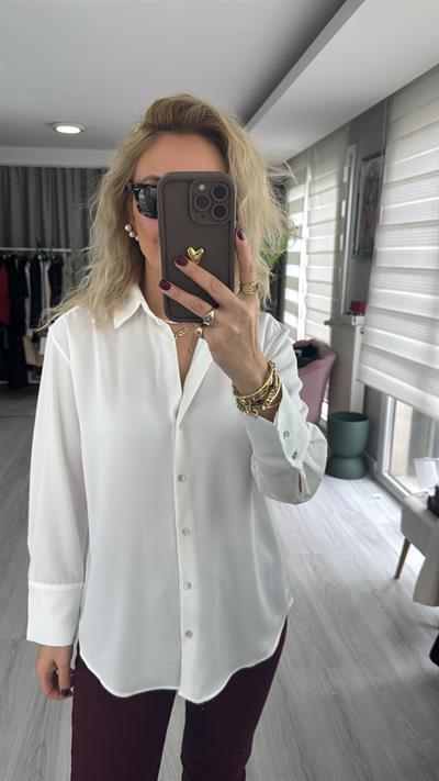 V Yaka Sedef Düğmeli Ekru Krep Gömlek