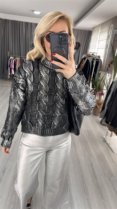 VARAKLI SAÇ ÖRGÜLÜ SİYAH TRİKO KAZAK