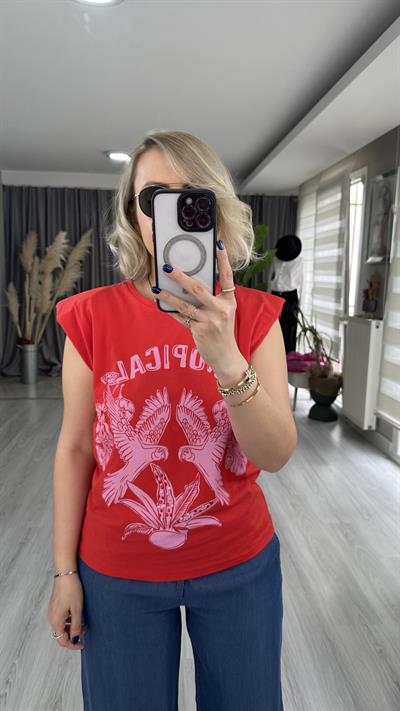 VATKALI İŞLEME DETAYLI KIRMIZI TİŞÖRT