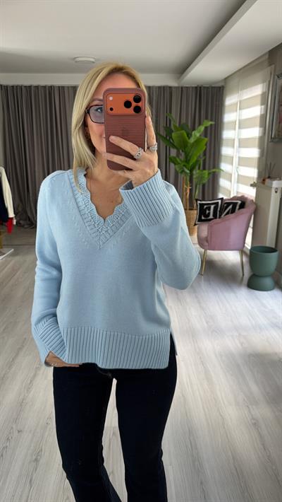 Yakası Ajurlu V Yaka Bebe Mavisi Triko