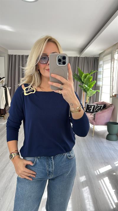 Yakası Gold Aksesuarlı Lacivert Merserize Triko