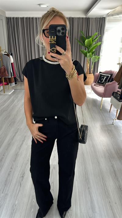 Yakası Taşlı Çelik Örme Siyah Bluz 