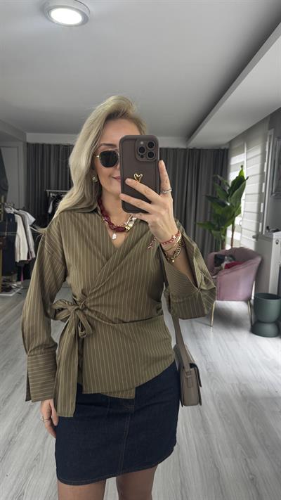 Yandan Bağlamalı Bej Çizgili Bal Rengi Gömlek