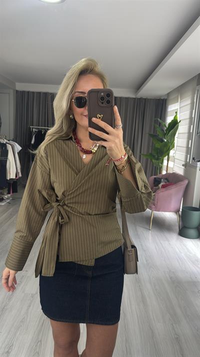 Yandan Bağlamalı Bej Çizgili Bal Rengi Gömlek