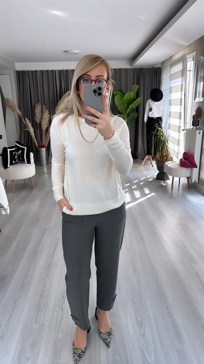 YANI YIRTMAÇLI EKRU MERSERİZE TRİKO