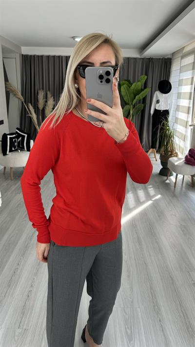 YANI YIRTMAÇLI KIRMIZI MERSERİZE TRİKO