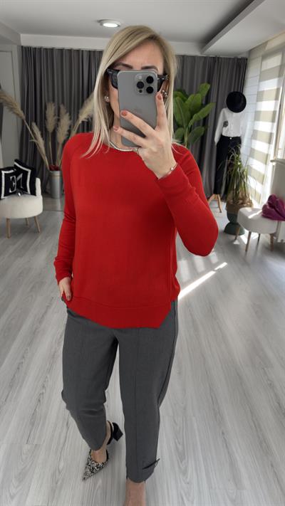 YANI YIRTMAÇLI KIRMIZI MERSERİZE TRİKO