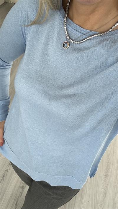 YANI YIRTMAÇLI MAVİ MERSERİZE TRİKO