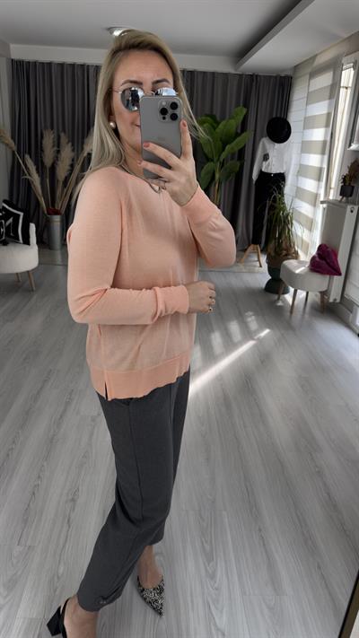 YANI YIRTMAÇLI ŞEFTALİ RENGİ MERSERİZE TRİKO