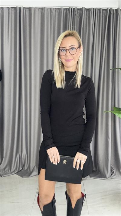 Yarım Balıkçı Siyah Bluz