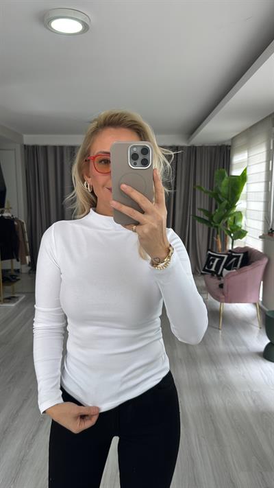 Yarım Balıkçı Yaka Beyaz Dilvin Bluz