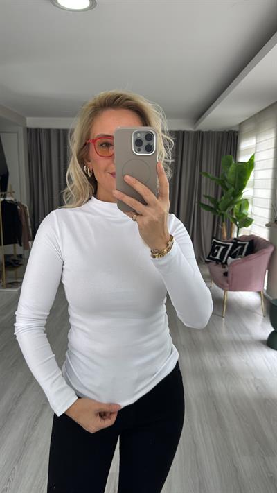 Yarım Balıkçı Yaka Beyaz Dilvin Bluz