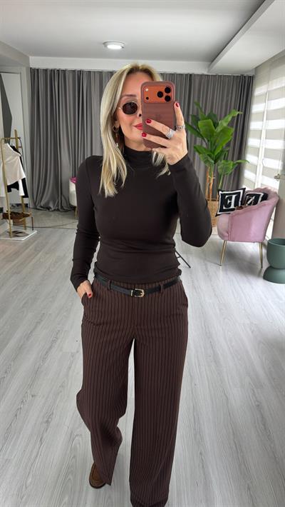 Yarım Balıkçı Yaka Modal Pamuklu Kahverengi Bluz