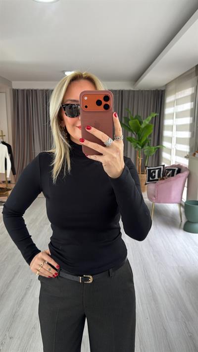 Yarım Balıkçı Yaka Modal Pamuklu Siyah Bluz