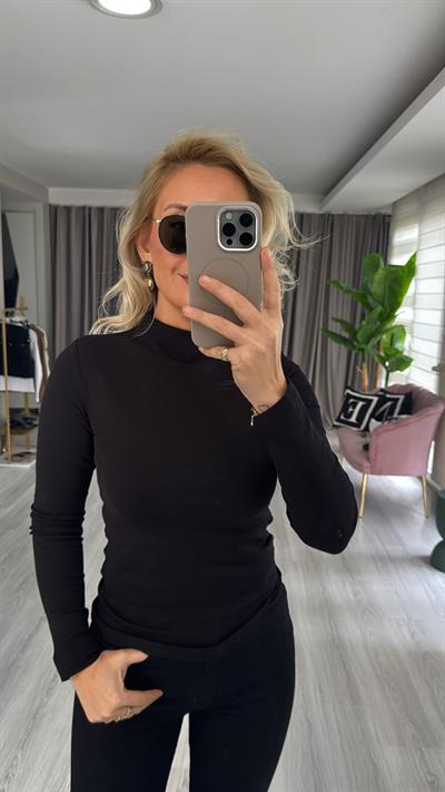 Yarım Balıkçı Yaka Siyah Dilvin Bluz