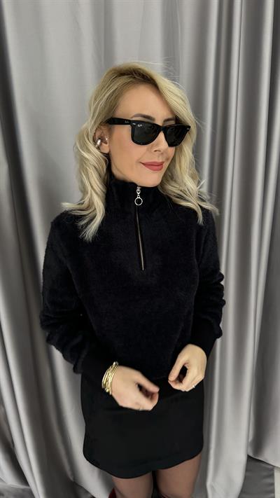 Yarım Fermuarlı Sakallı Yumuşacık Siyah Triko