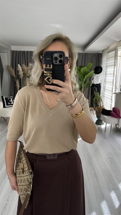 YARIM KOL, YAKA VE KOLU SİM DETAYLI BEJ TRİKO