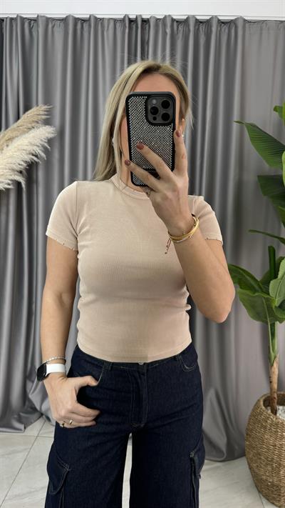 YIKAMA EFEKTLİ BEJ TİŞÖRT