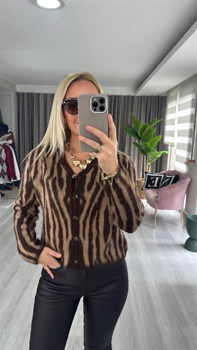 Zebra Desen Acı Kahve Triko Hırka