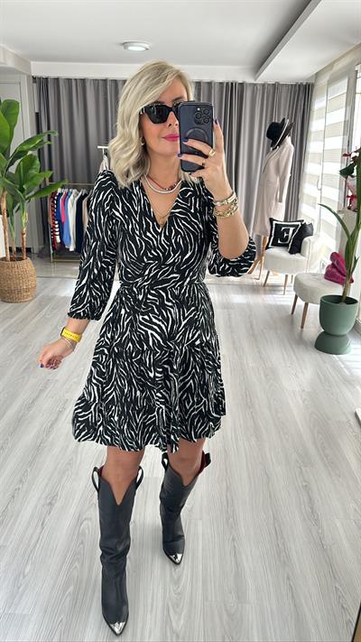 ZEBRA DESEN SİYAH ELBİSE