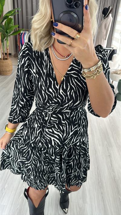 ZEBRA DESEN SİYAH ELBİSE