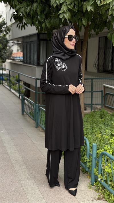 Siyah Çiçek Detay Takım 