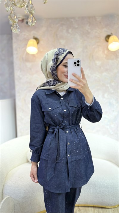 Taş detaylı kemerli denim ceket